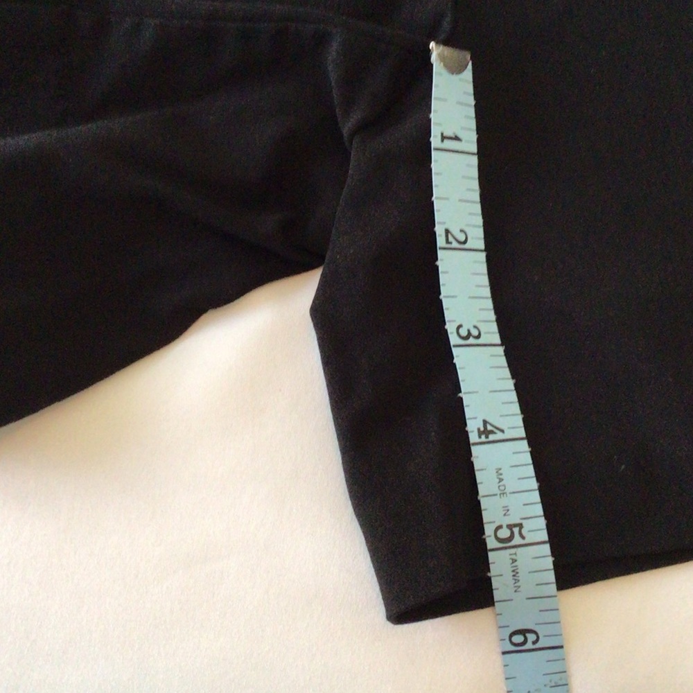 Fit Sight - Stylish Black Women's Shorts - Picture 6 of 6